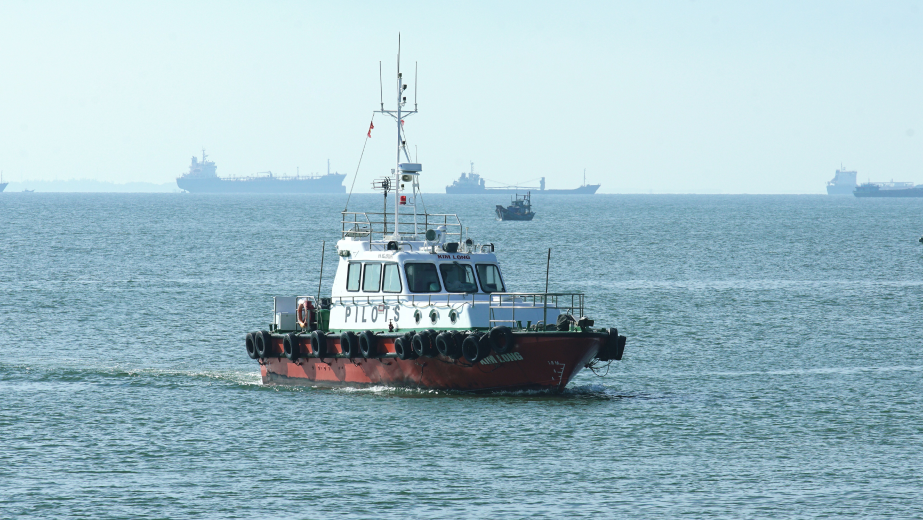 Leasing marine vehicles